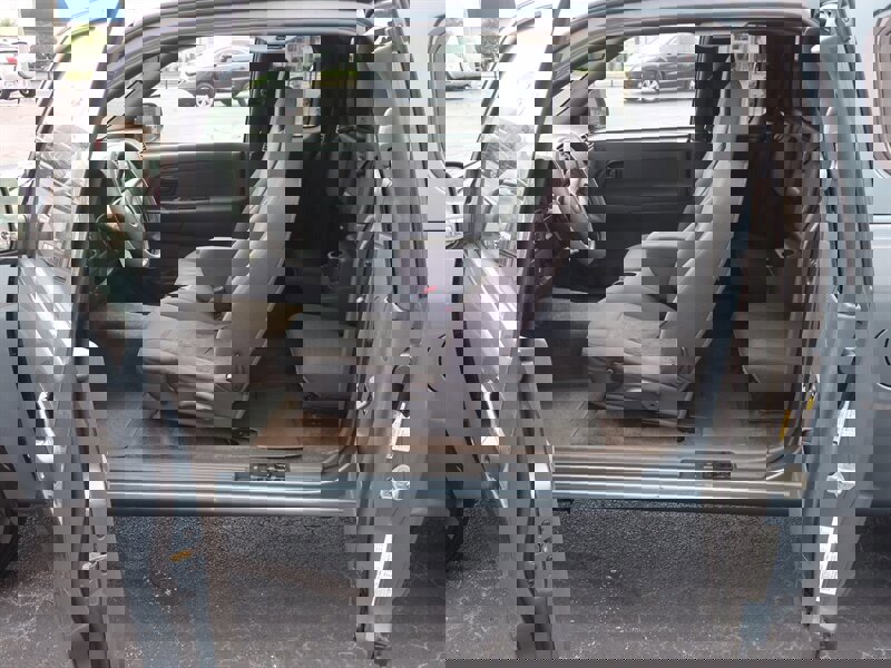 Used 2006 GMC Canyon SLE w/ Power Convenience Package image 18