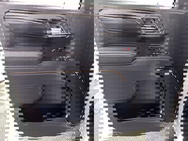 Used 2025 GMC Sierra 1500 AT4 w/ AT4 Premium Package image 23