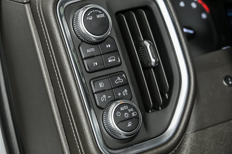 Used 2021 GMC Sierra 1500 SLT w/ SLT Premium Plus Package AWD/4WD image 20