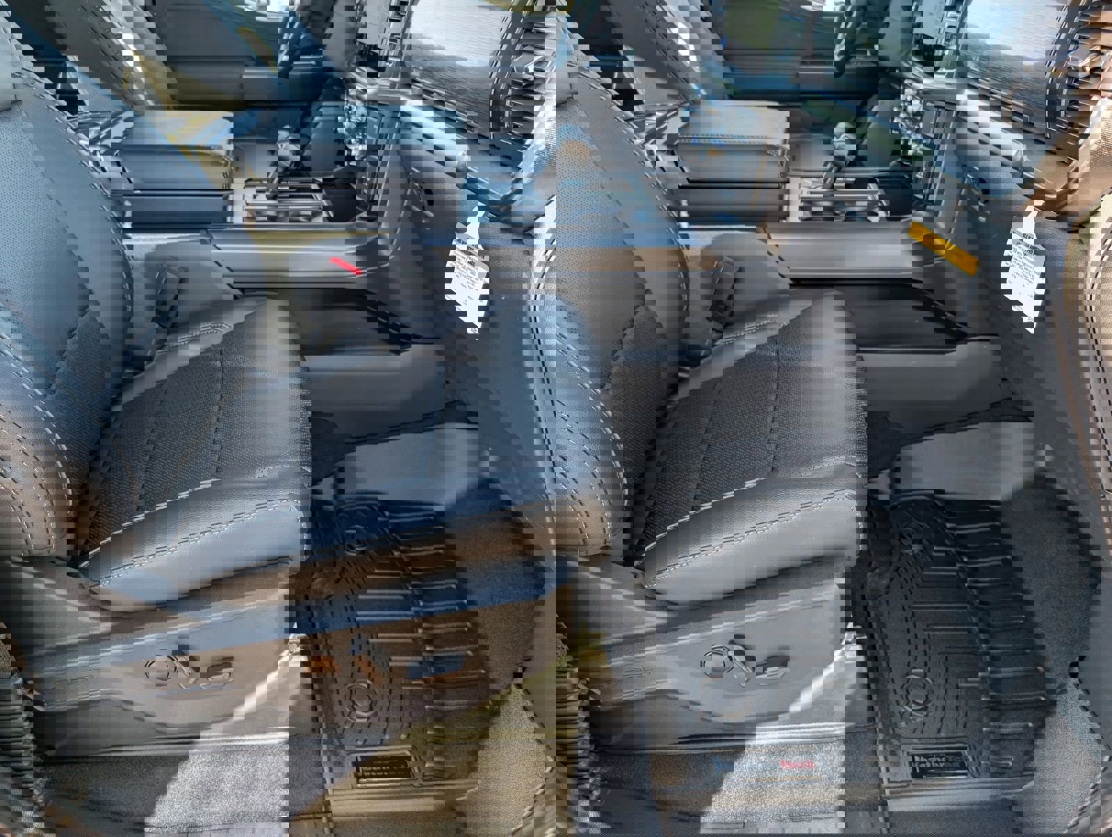 New 2026 Ford F150 Lariat w/ Equipment Group 501A Mid image 30