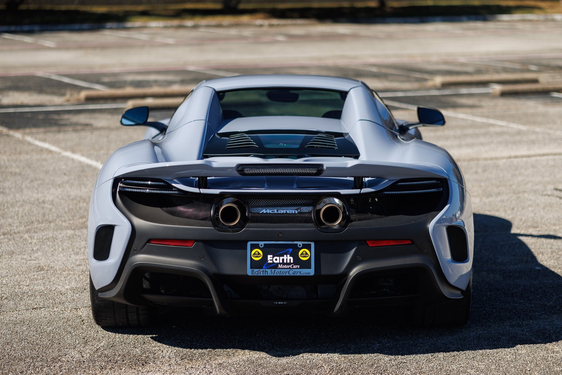 Used 2016 McLaren 675LT Spider image 41