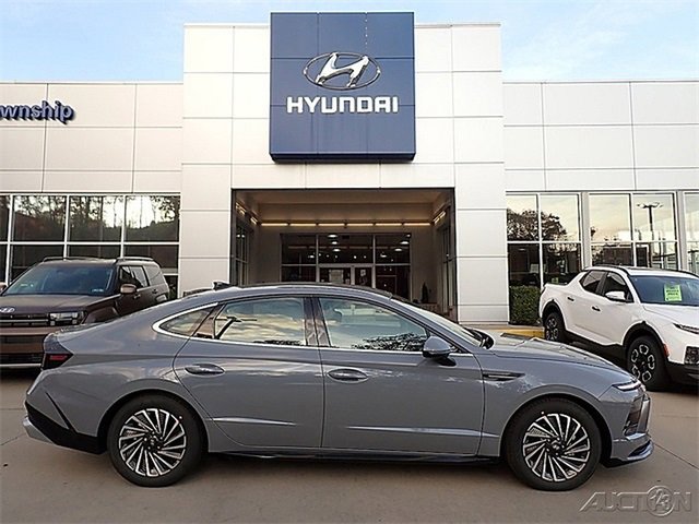 Used 2025 Hyundai Sonata SEL