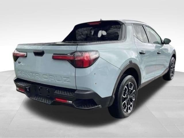 Used 2022 Hyundai Santa Cruz SEL w/ Activity Package FWD image 4