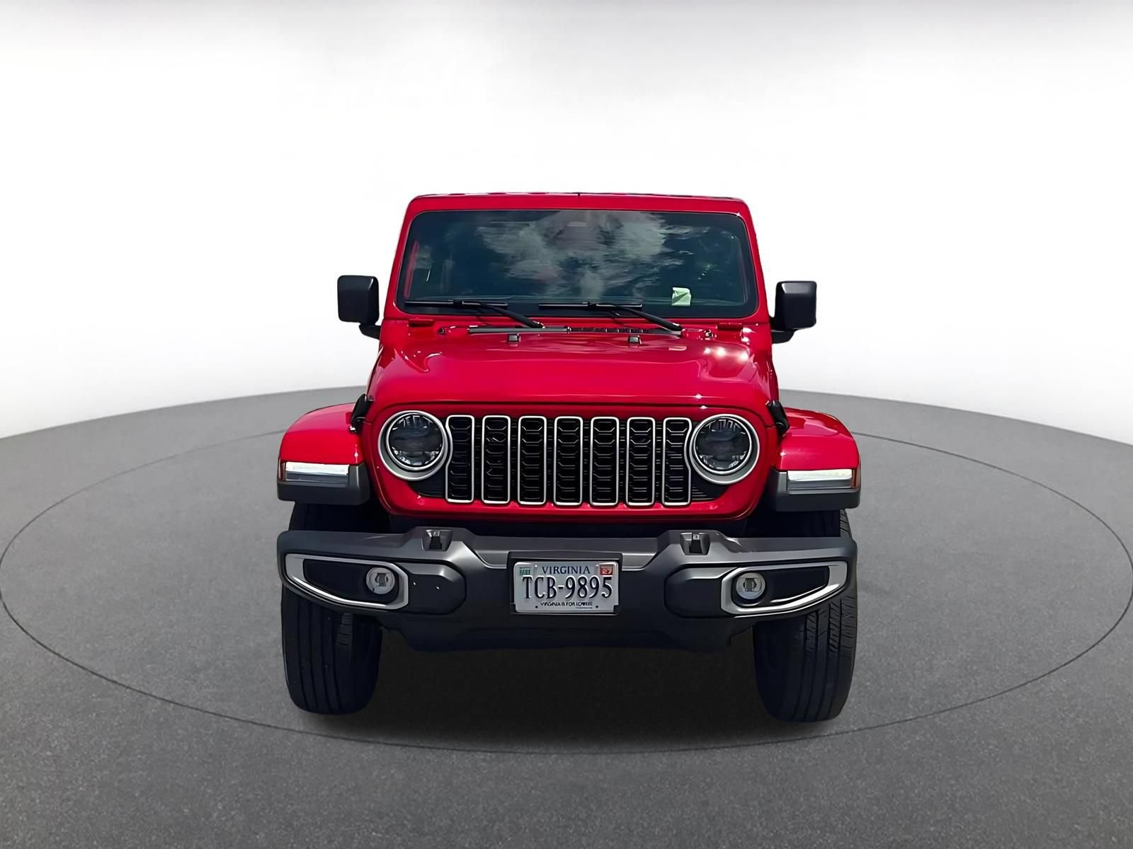 Used 2025 Jeep Wrangler Unlimited Sahara AWD/4WD image 4