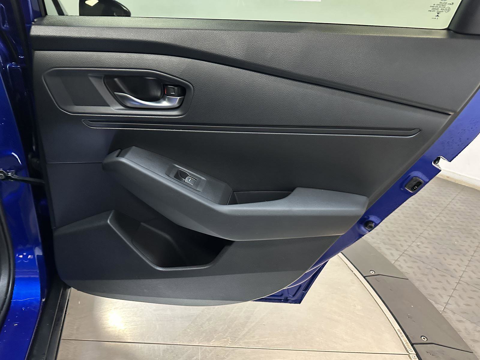 Used 2025 Honda Accord Sport image 34