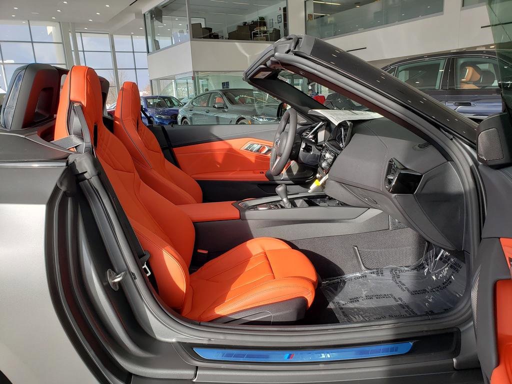 New 2026 BMW Z4 M40i w/ Premium Package image 7