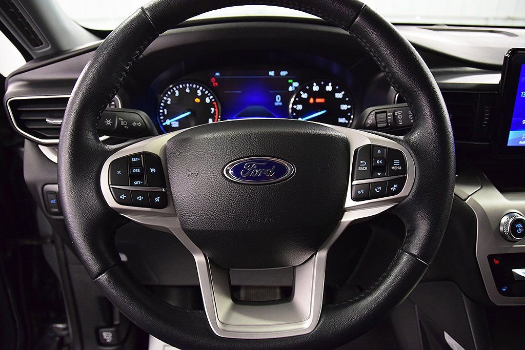 Used 2023 Ford Explorer XLT w/ Equipment Group 202A image 20