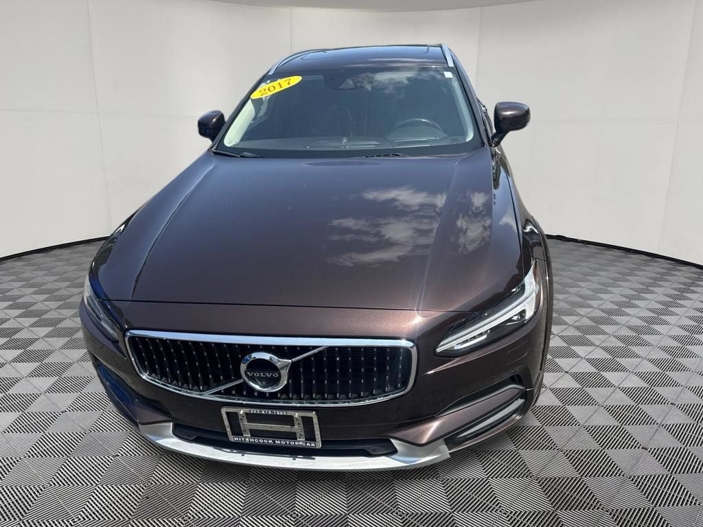 Used 2017 Volvo V90 T6 Cross Country AWD/4WD image 3