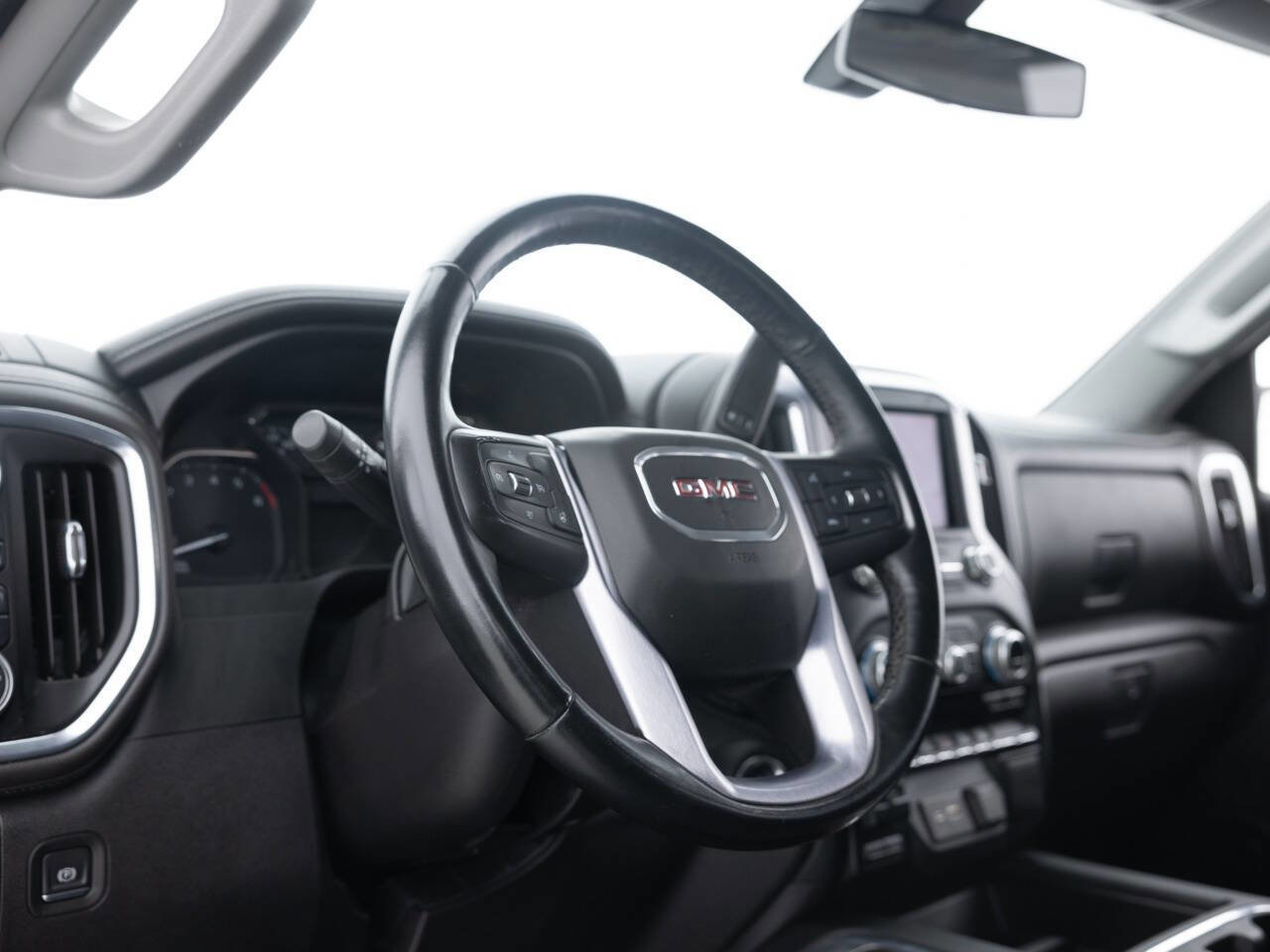 Used 2020 GMC Sierra 1500 Elevation image 27