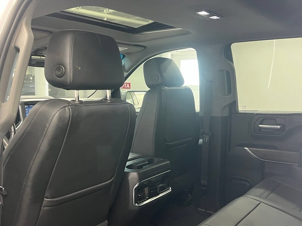 Used 2022 GMC Sierra 1500 Denali w/ Denali Premium Package AWD/4WD image 12