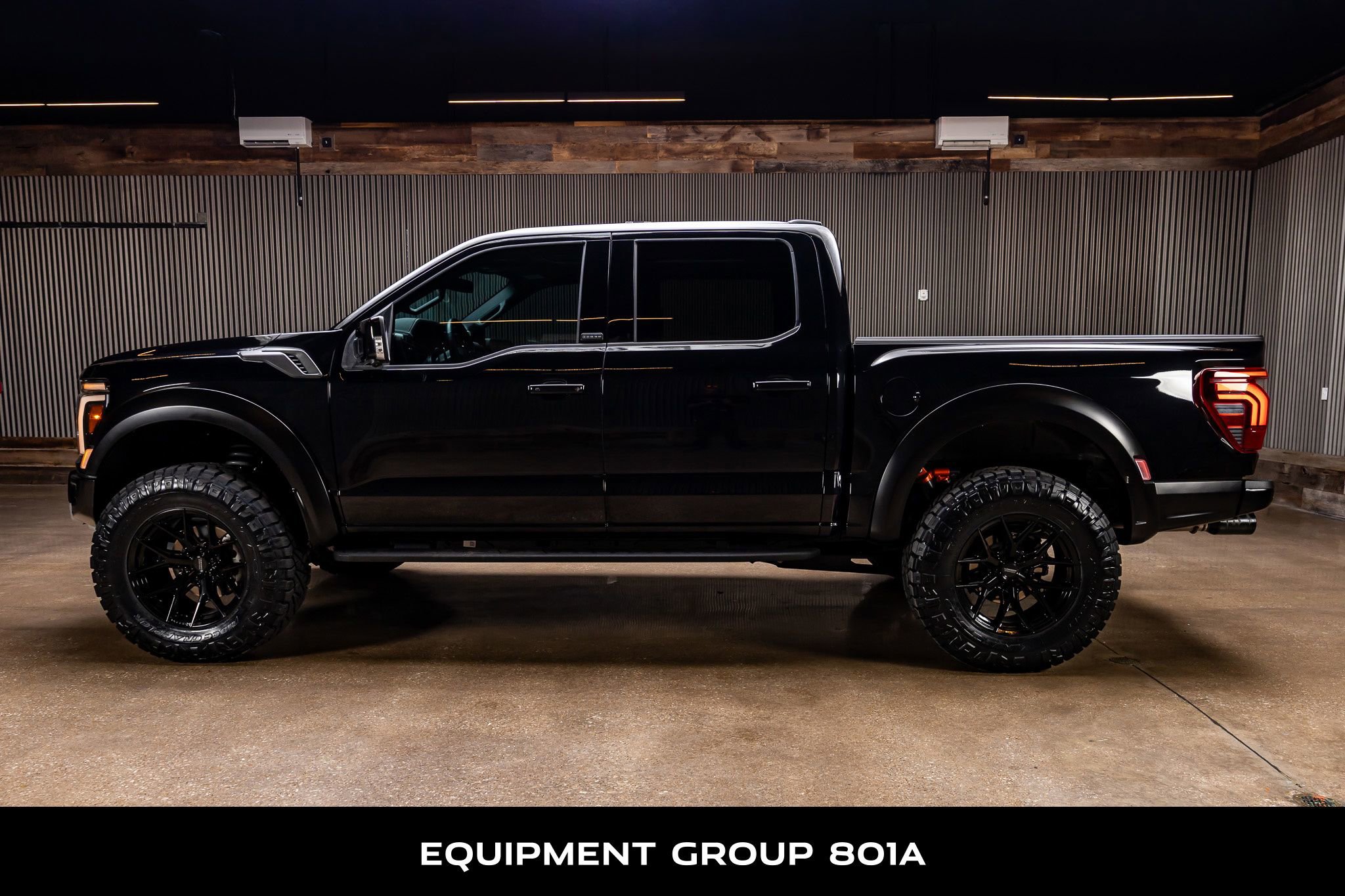 Used 2025 Ford F150 Raptor AWD/4WD image 6