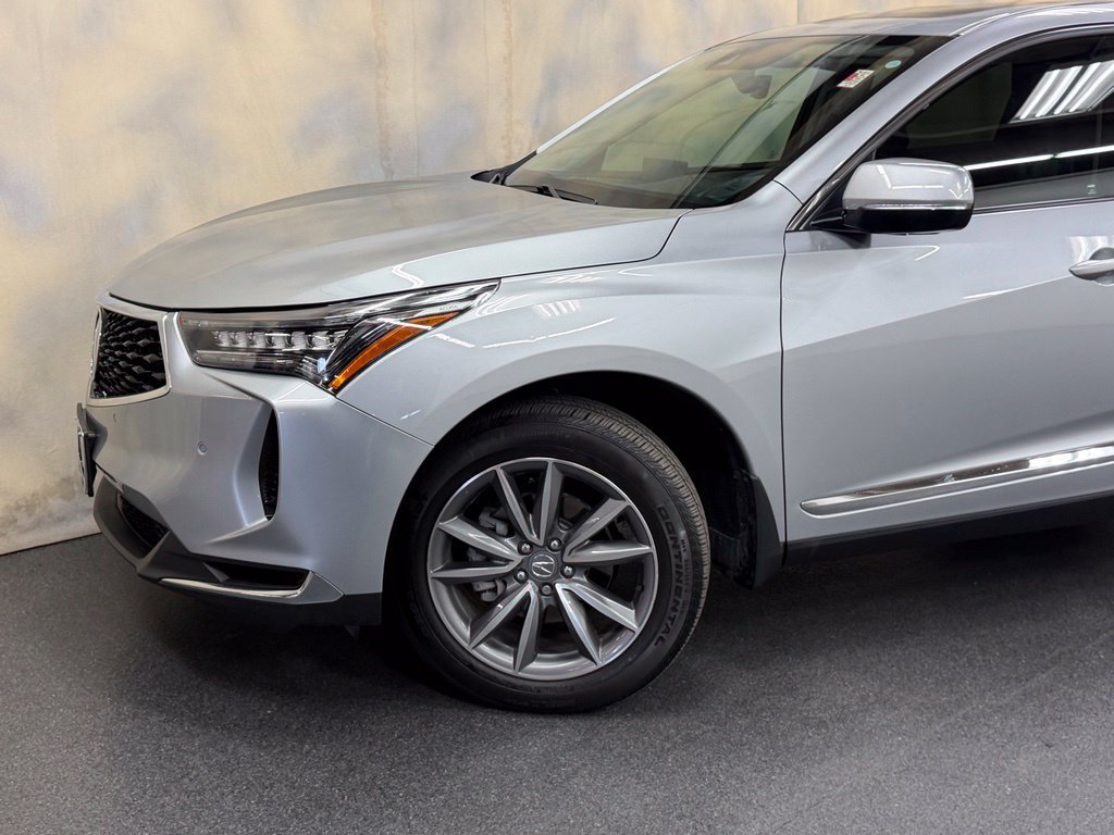 Used 2023 Acura RDX w/ Technology Package AWD/4WD image 2