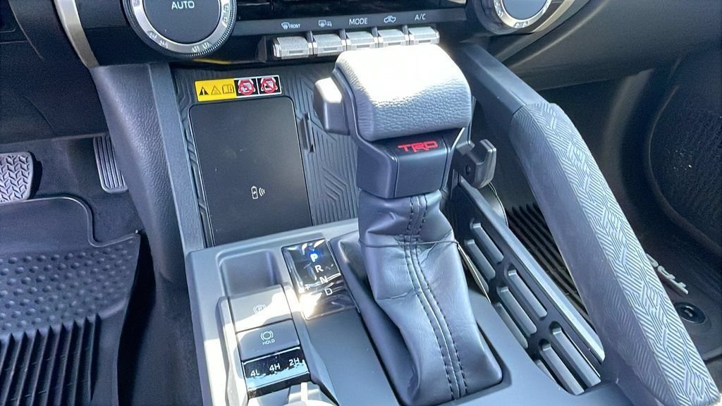 New 2026 Toyota Tacoma TRD Off-Road AWD/4WD image 18