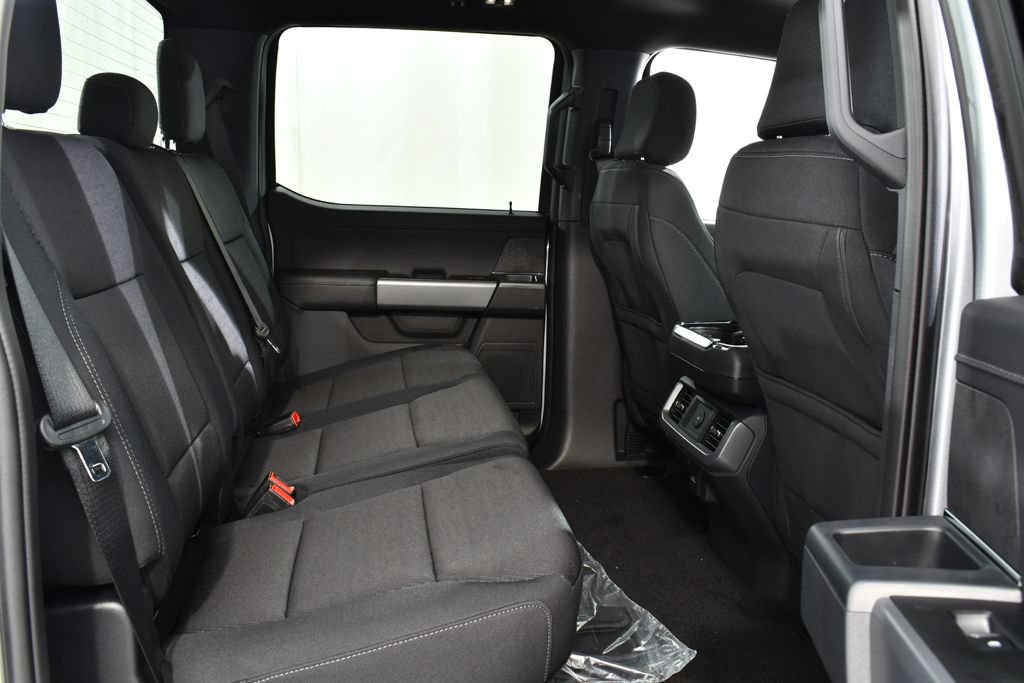 New 2026 Ford F150 XLT w/ XLT Black Appearance Package AWD/4WD image 19