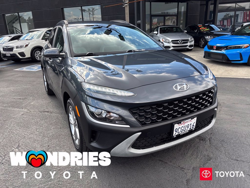 Used 2022 Hyundai Kona SEL FWD image 1