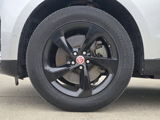 Used 2021 Jaguar F-PACE S image 11