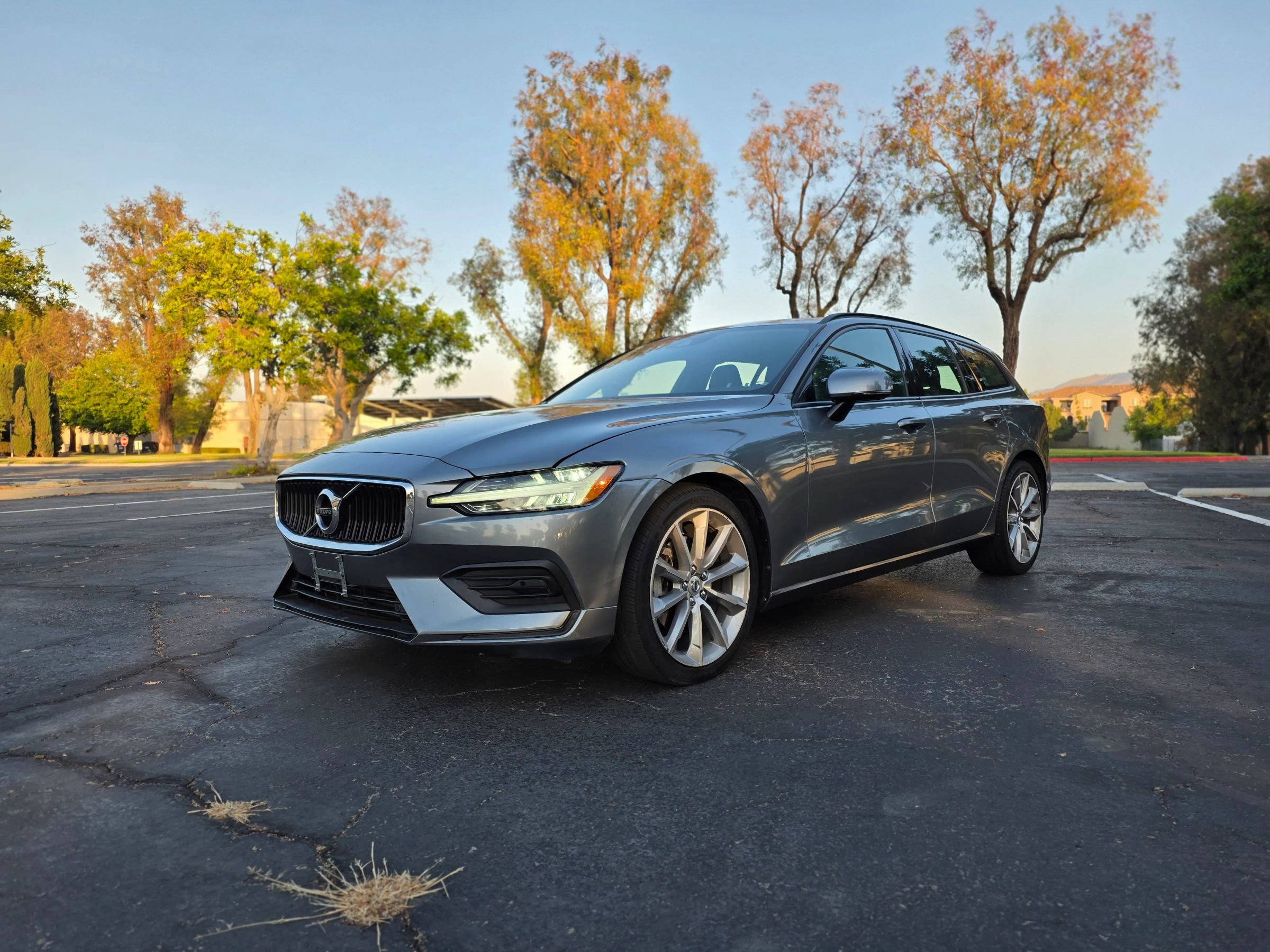 Used 2020 Volvo V60 T5 Momentum FWD image 8
