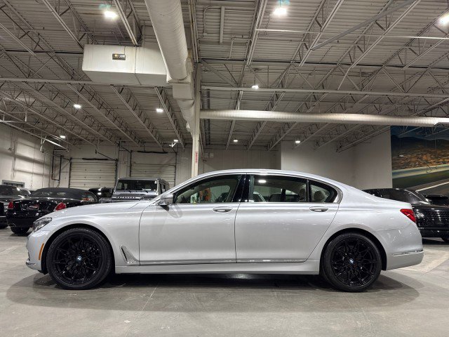 Used 2016 BMW 750i xDrive image 5