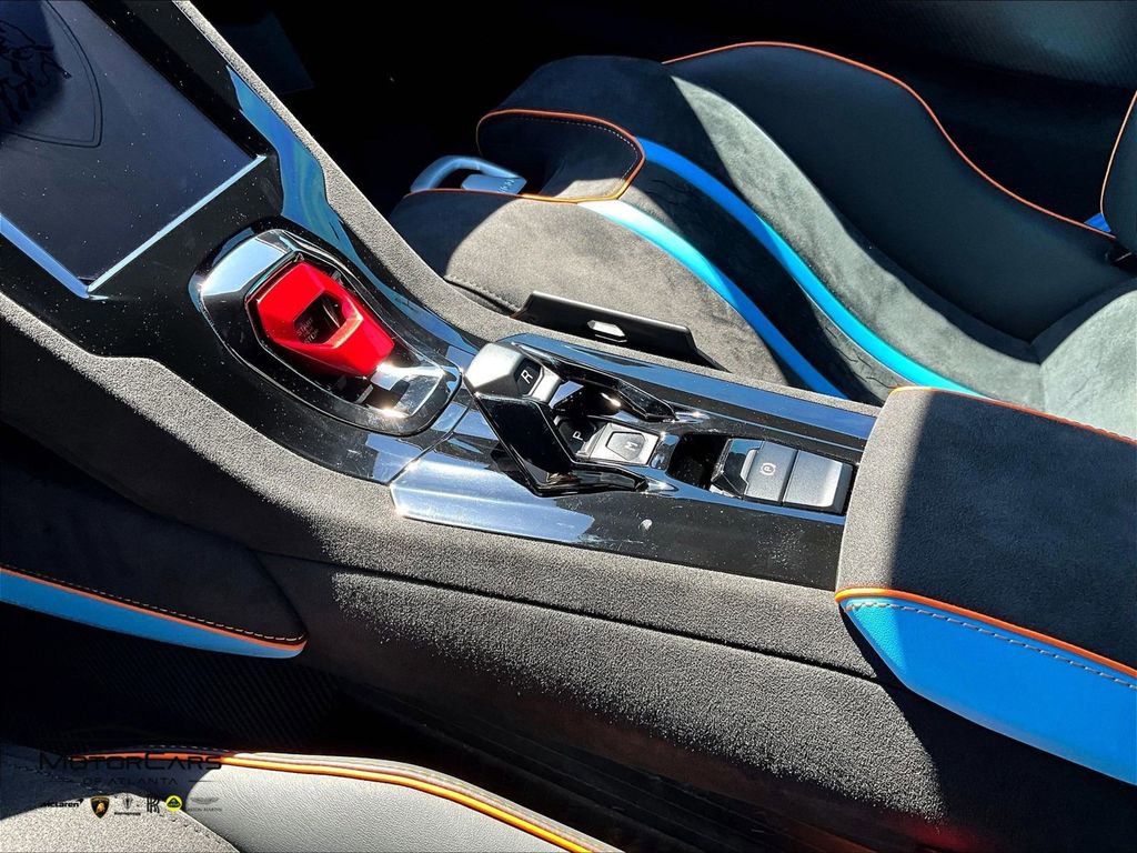 Used 2024 Lamborghini Huracan Sterrato image 15