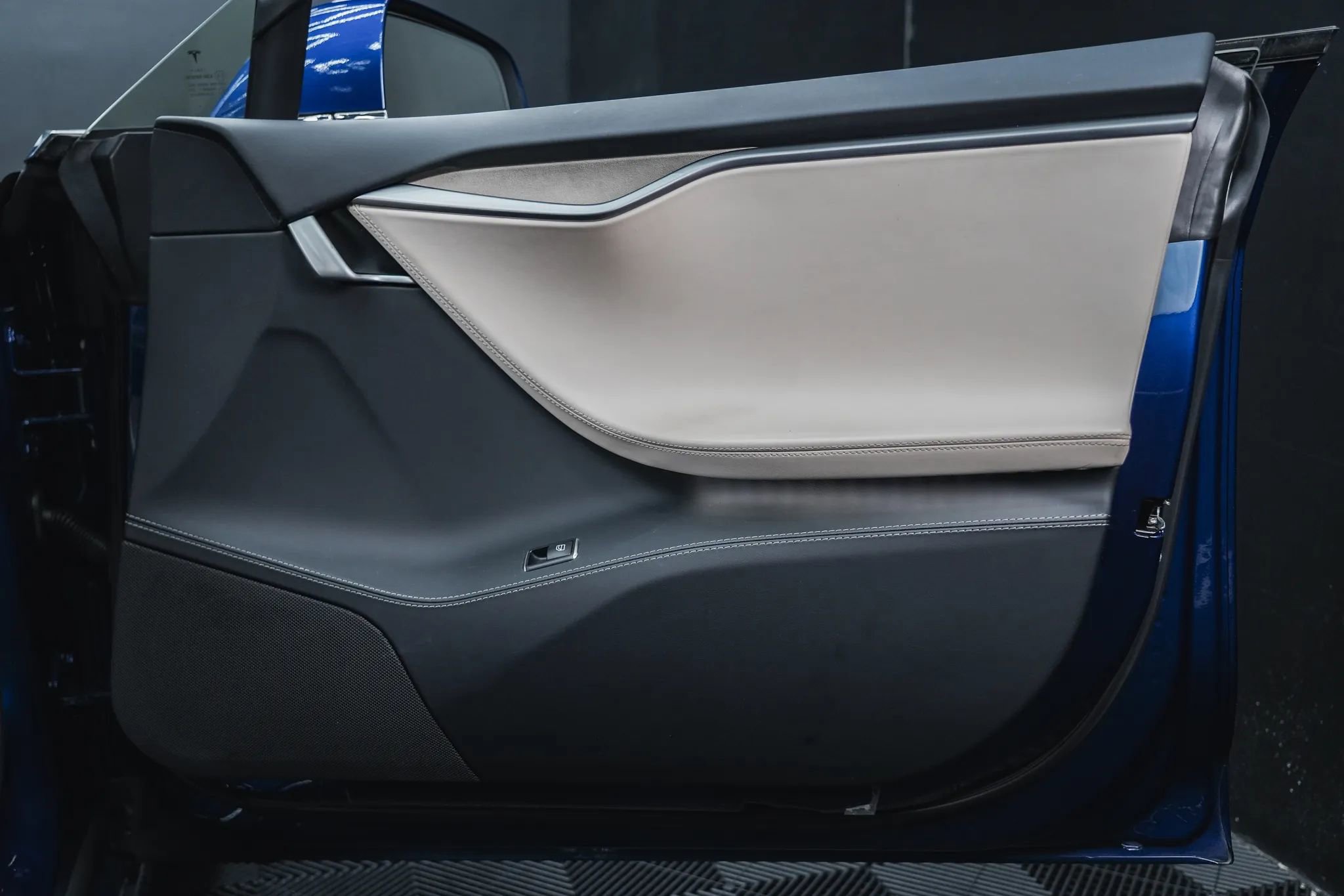 Used 2020 Tesla Model S AWD image 45