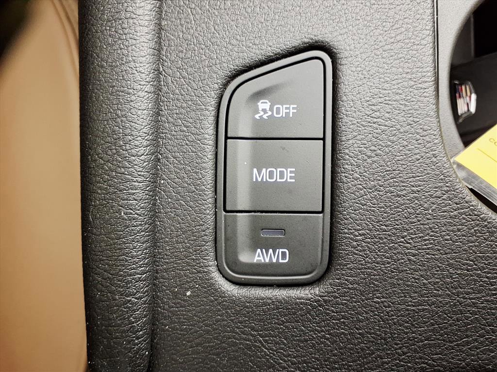 Used 2017 Cadillac XT5 Platinum w/ Driver Assist Package image 22