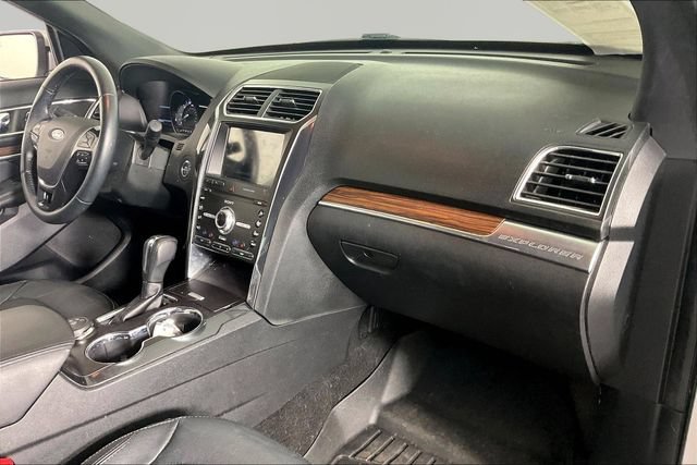 Used 2019 Ford Explorer Limited w/ Class III Trailer Tow Package AWD/4WD image 23