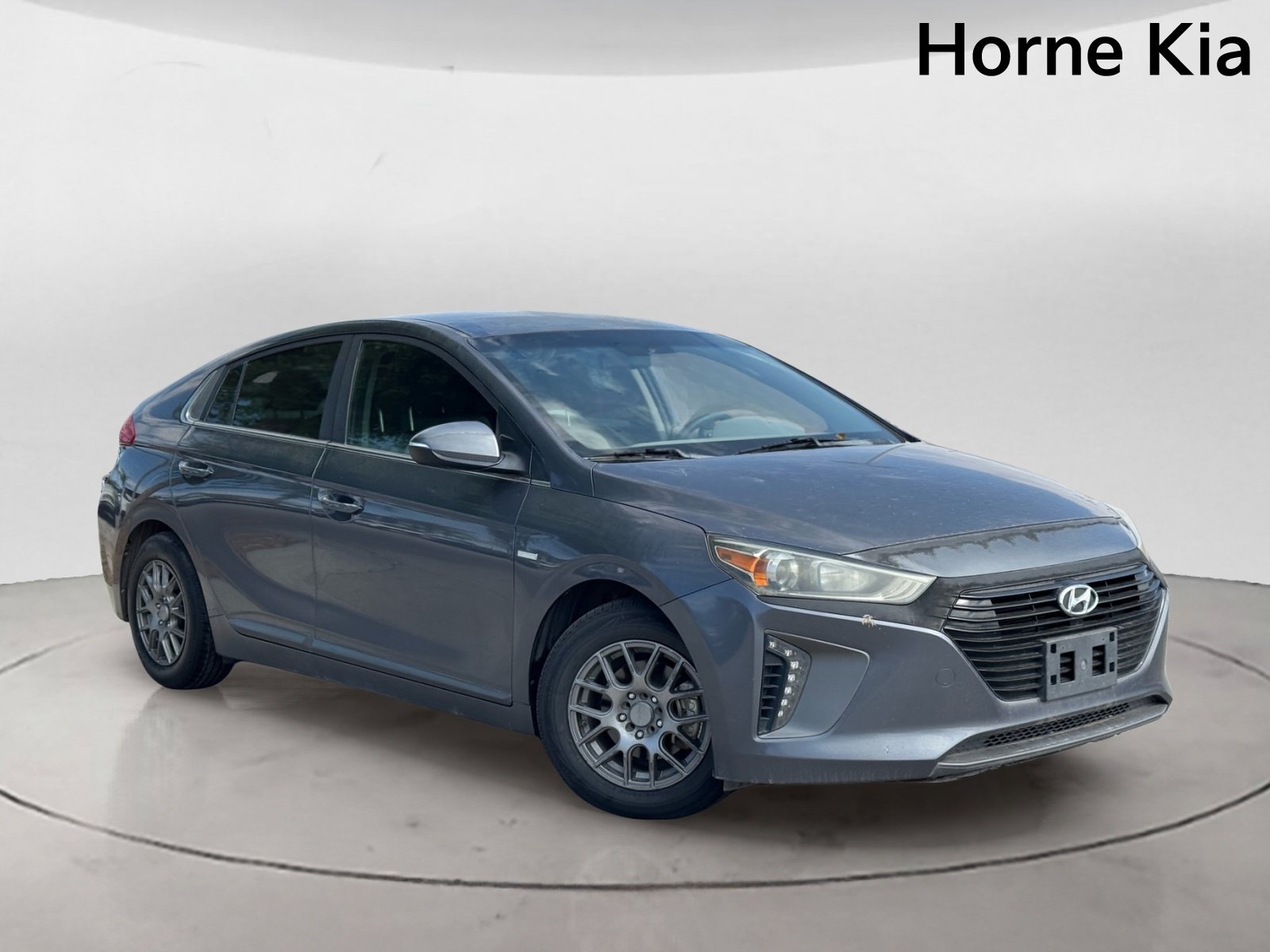 Used 2018 Hyundai Ioniq SEL FWD image 2
