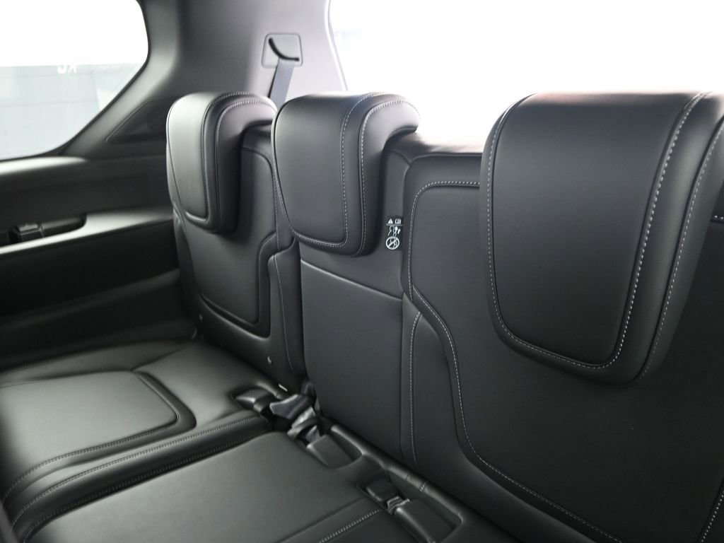 New 2026 Nissan Armada PRO-4X image 17