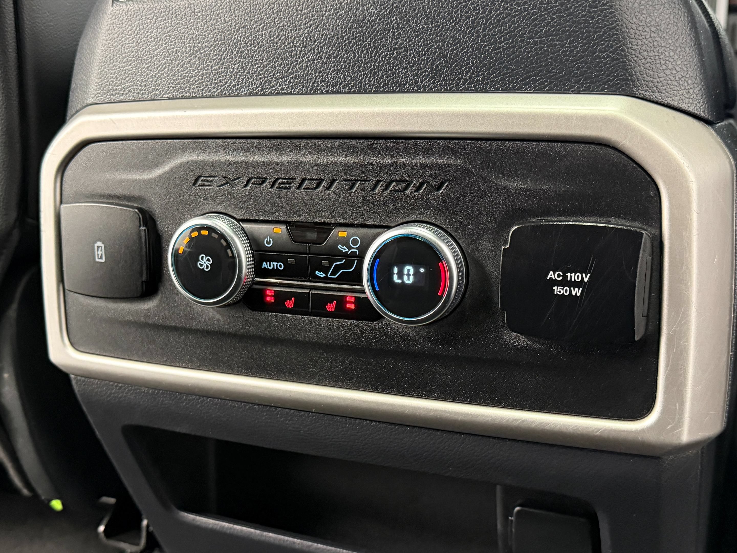 Used 2023 Ford Expedition Limited AWD/4WD image 35