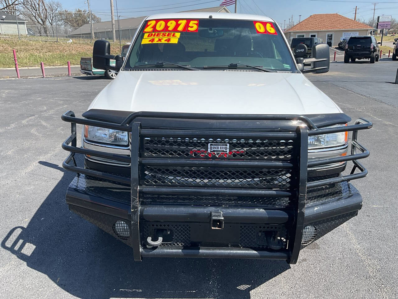 Used 2006 GMC Sierra 2500 SLE w/ Heavy-Duty Power Package image 8