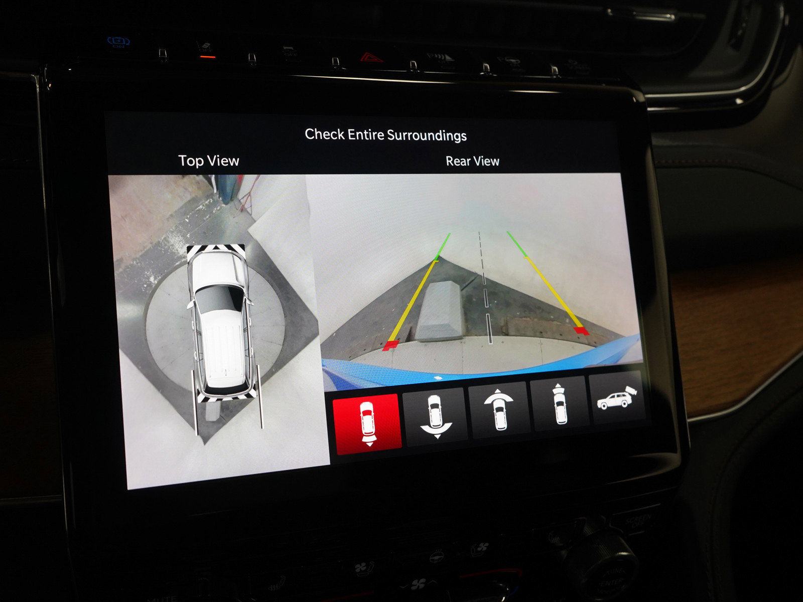 Used 2023 Jeep Grand Cherokee Summit image 23