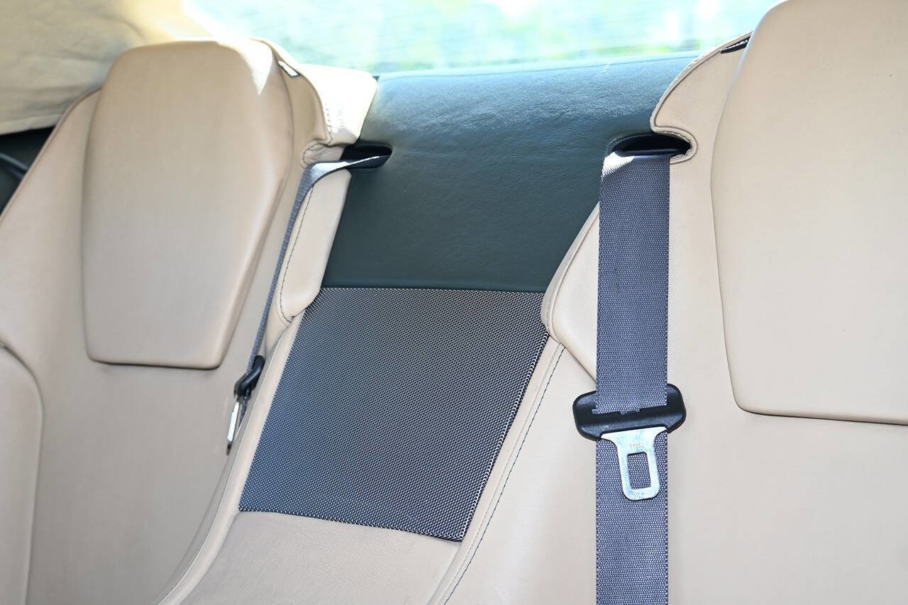 Used 2006 Aston Martin DB9 Volante RWD image 21