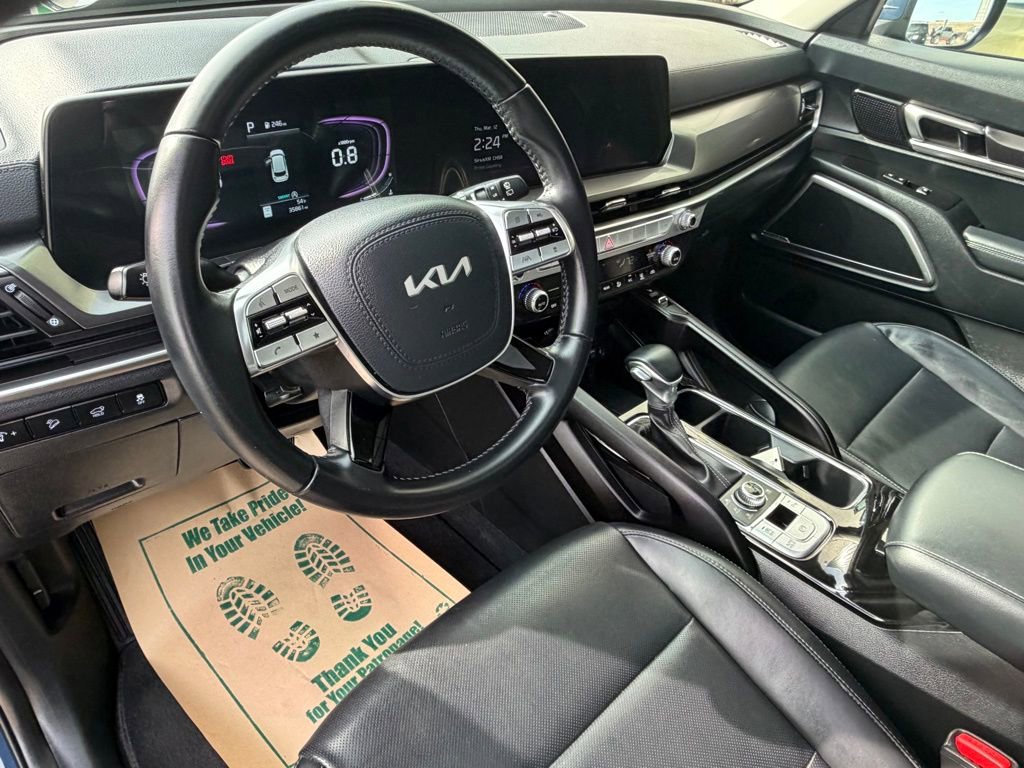 Used 2025 Kia Telluride S image 11