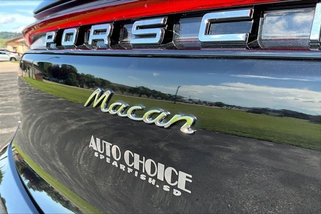 Used 2024 Porsche Macan image 24