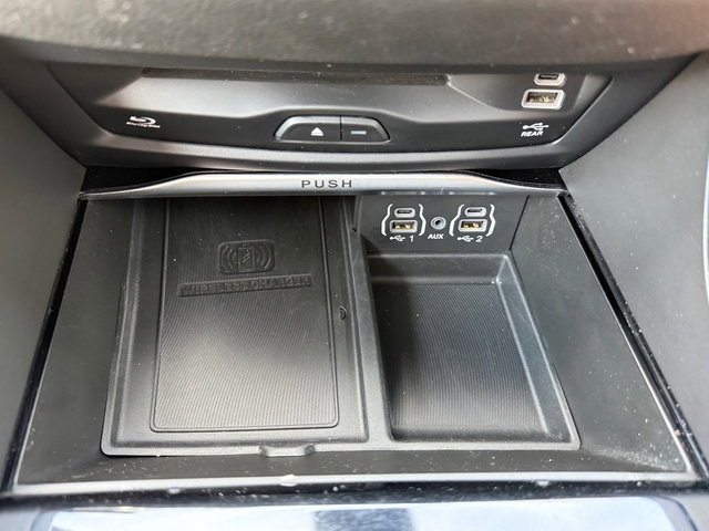 Used 2022 Chrysler Pacifica Pinnacle AWD/4WD image 33