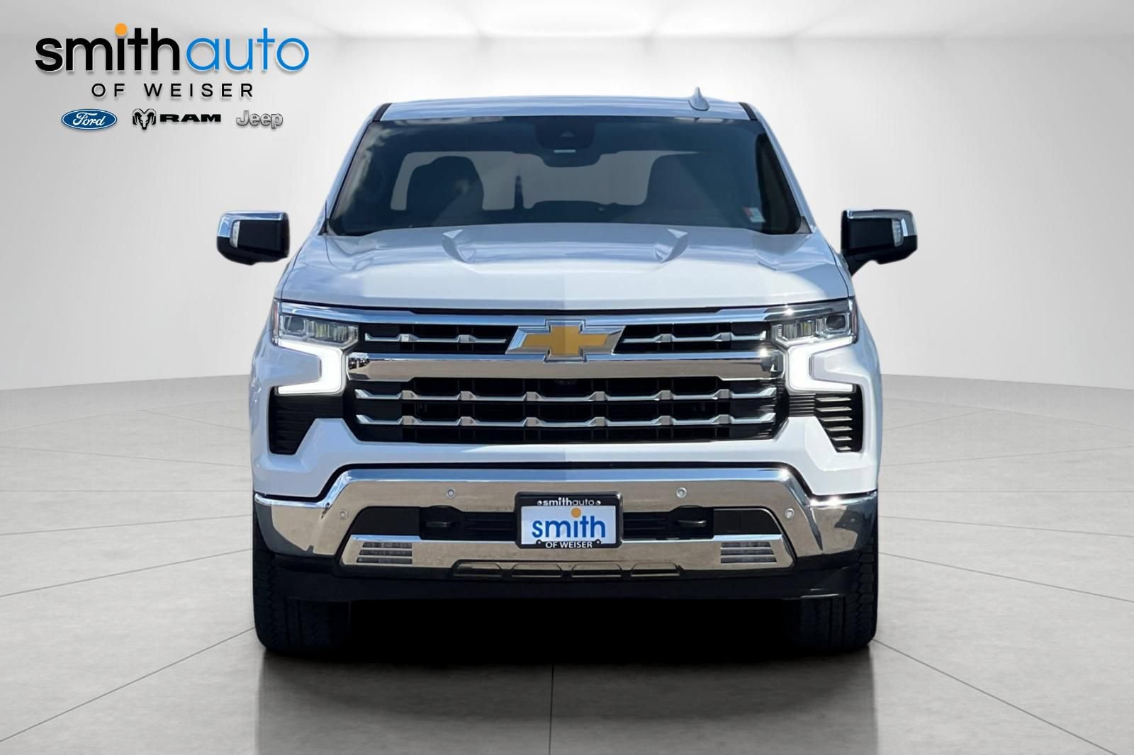 Used 2023 Chevrolet Silverado 1500 LTZ w/ Technology Package AWD/4WD image 10