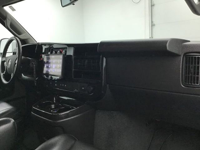 Used 2023 GMC Savana 2500 image 44