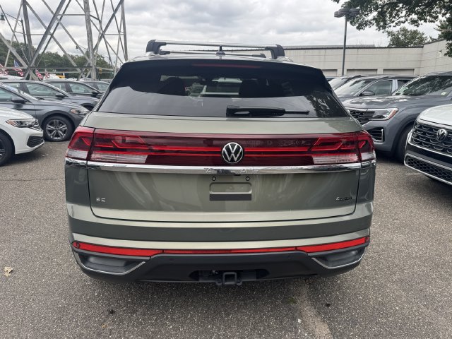 Used 2026 Volkswagen Atlas Cross Sport SE AWD/4WD image 5
