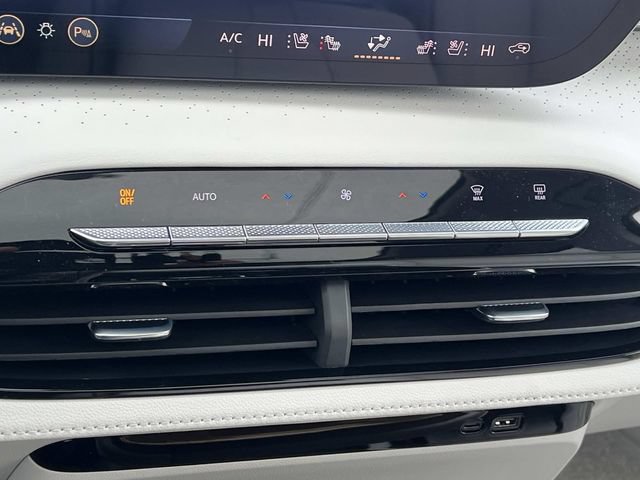 New 2026 Buick Enclave Avenir w/ Super Cruise Package FWD image 25