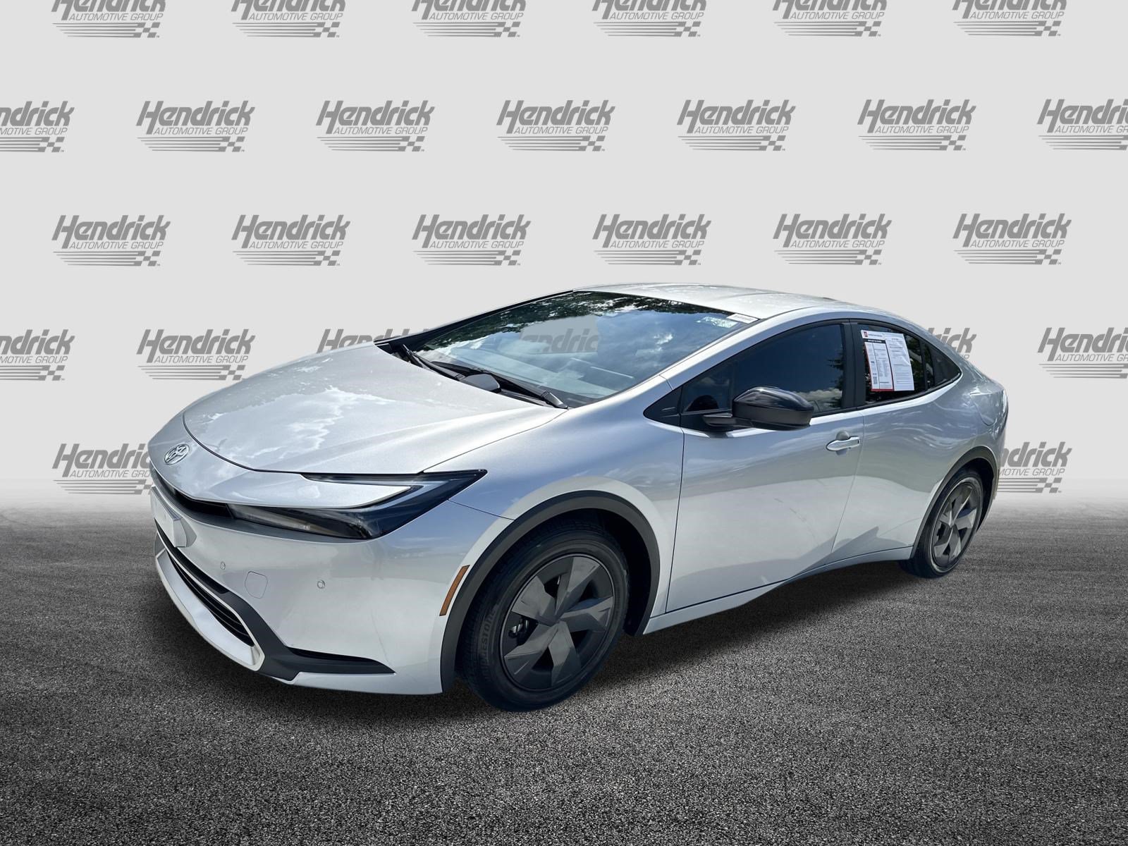 Certified 2026 Toyota Prius Plug-In Hybrid FWD image 5