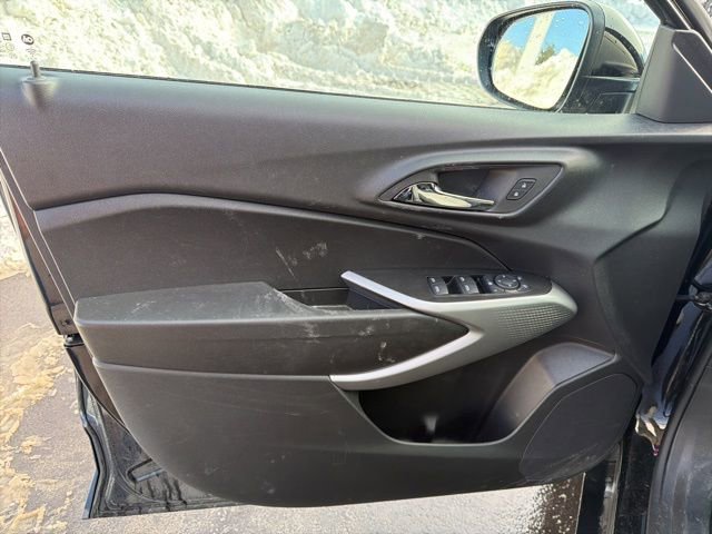 Used 2024 Chevrolet Trax RS image 15