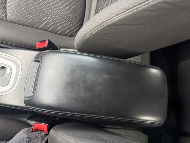 Used 2018 Dodge Journey SXT image 21