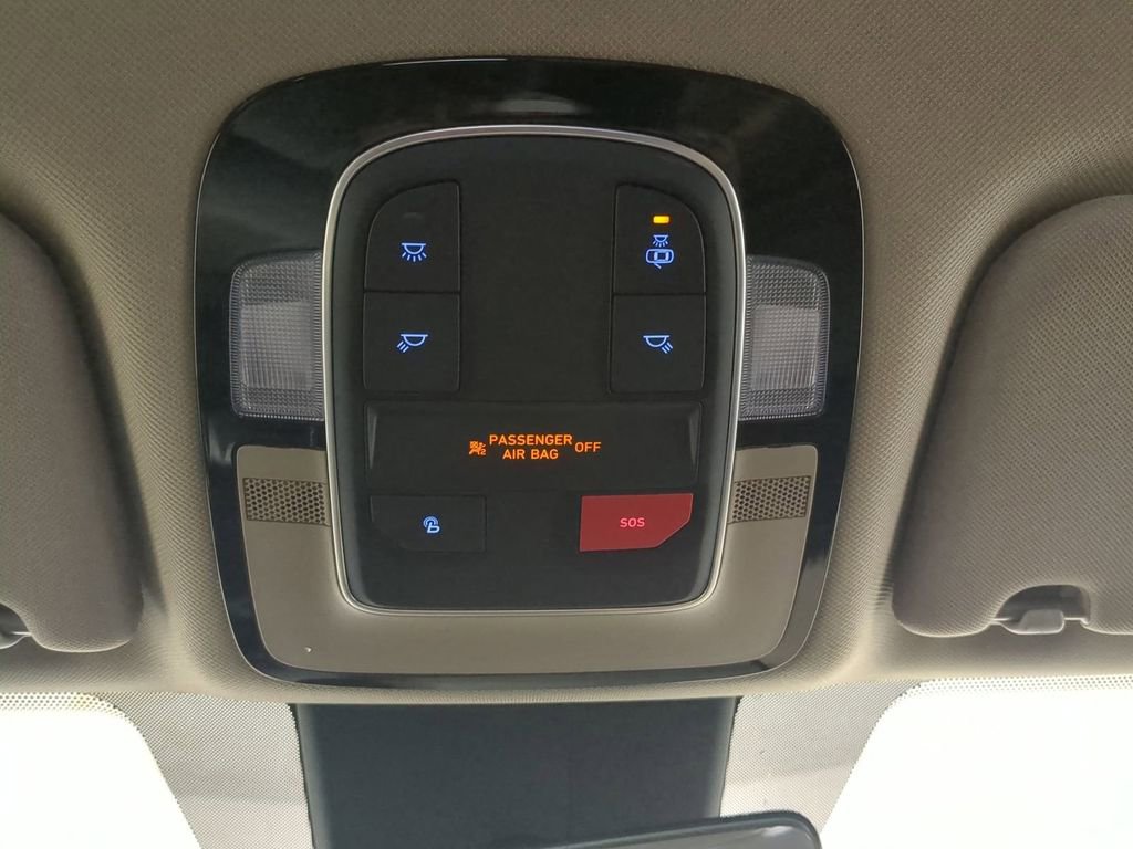 Used 2023 Hyundai Santa Fe SEL image 24