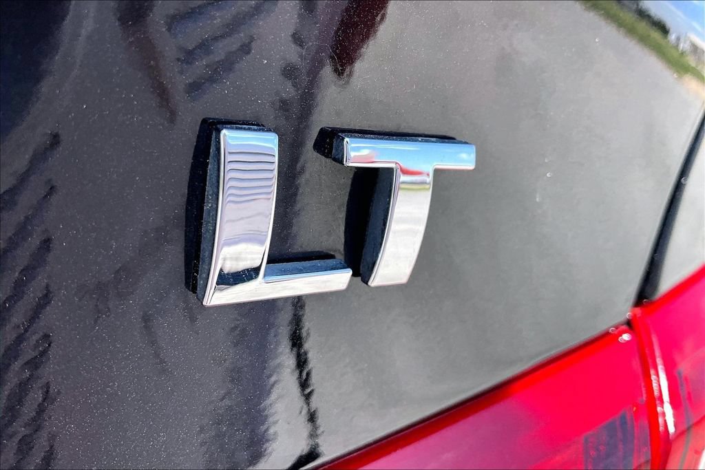 Used 2025 Chevrolet Malibu LT FWD image 8
