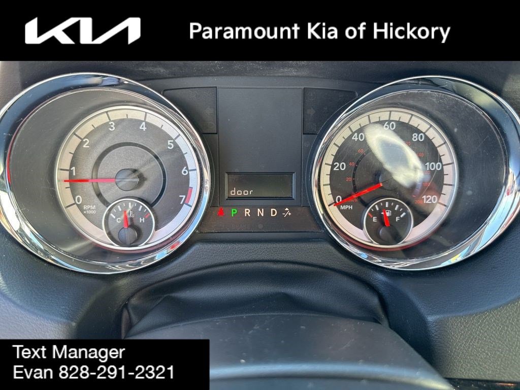 Used 2019 Dodge Grand Caravan SXT image 30