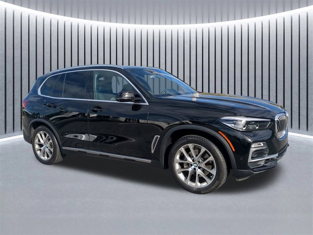 Used 2020 BMW X5 xDrive40i w/ Premium Package image 3