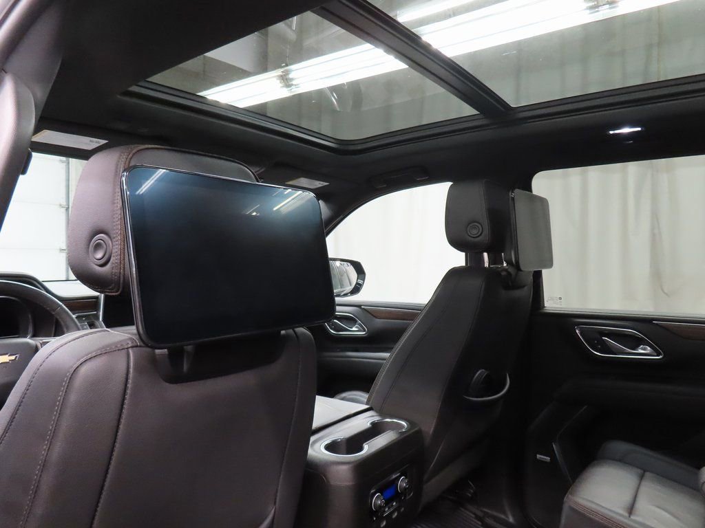 Used 2024 Chevrolet Suburban High Country AWD/4WD image 56