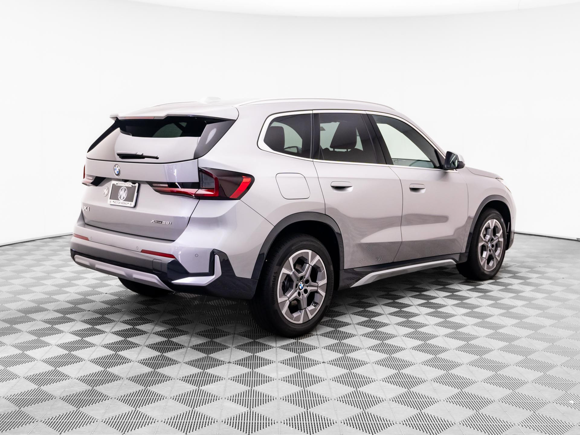 Certified 2025 BMW X1 xDrive28i w/ Premium Package AWD/4WD image 5