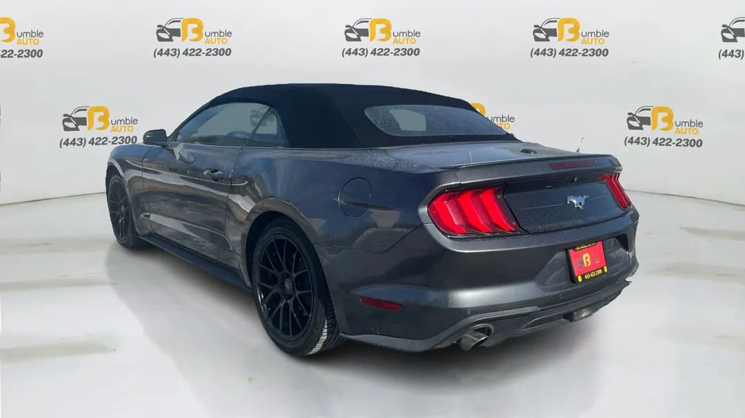 Used 2020 Ford Mustang Premium image 7