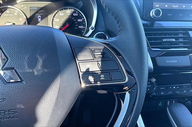 Used 2024 Mitsubishi Eclipse Cross SE image 19